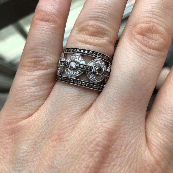 LeVian Chocolatier diamond ring(14K white gold)SOLD OUT EVERYWHERE - Picture 2 of 3